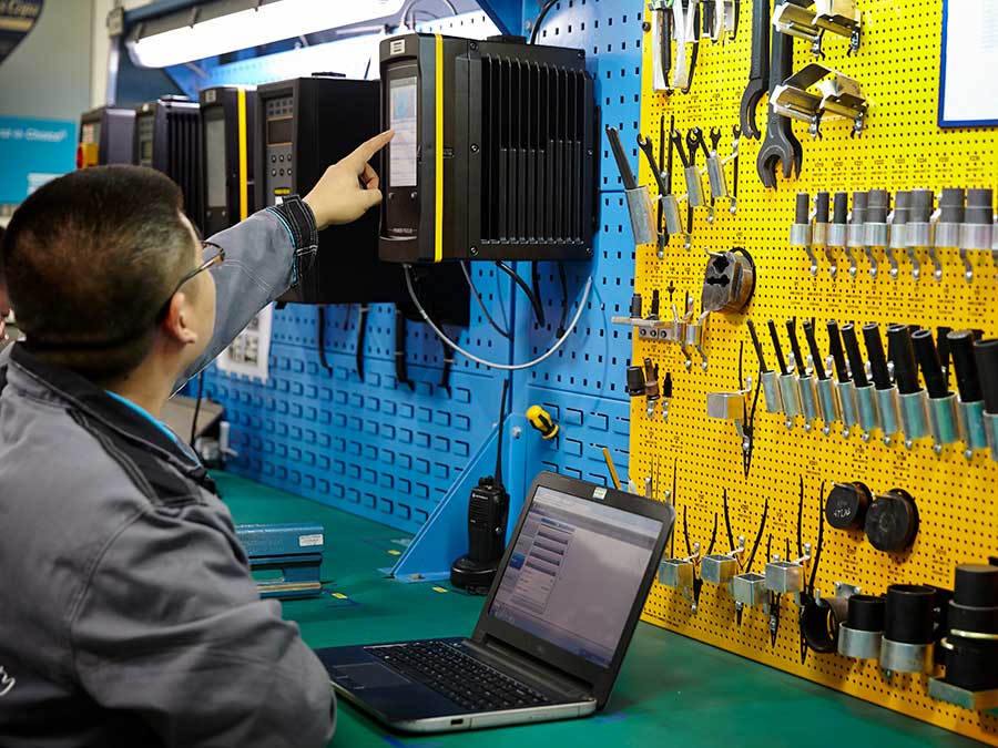 خدمات نصب، تعمیر و تامین قطعات اطلس کوپکو توسط ایلیاصنعت